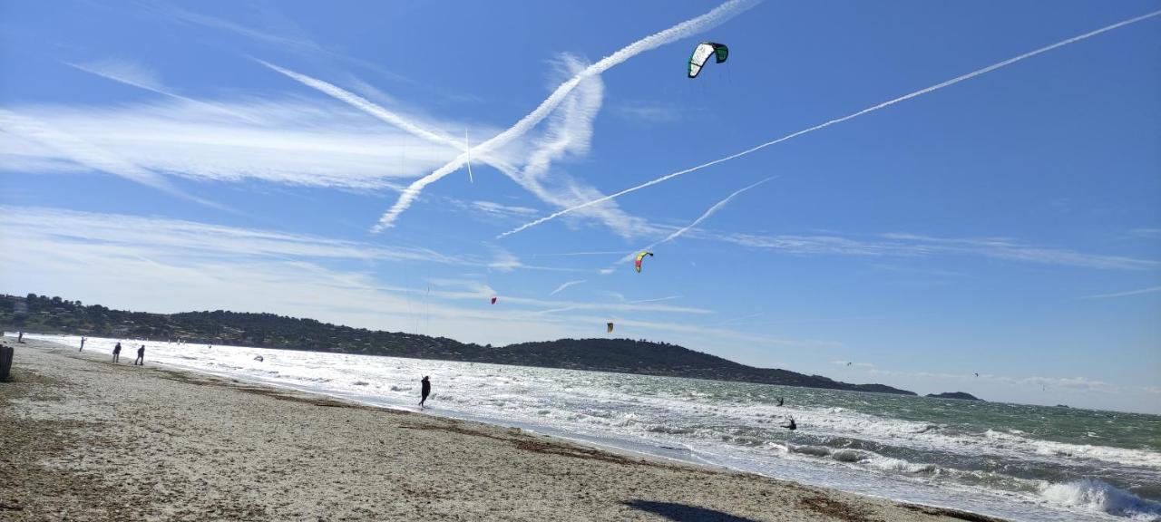 הייר Maison De Vacances A L'Ayguade Classee 3 Etoiles, Climatisee,3Mn A Pied Plage Et Restos ,5Mn Aeroport, 10Mn Gare מראה חיצוני תמונה